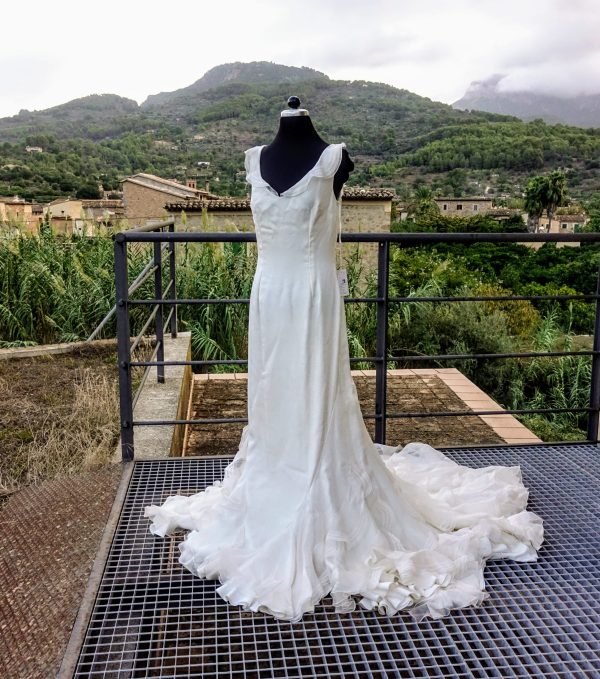 Vestido de novia modelo 4111 de la firma Victorio & Lucchino
